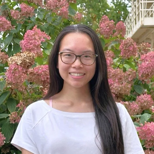 Anna Kuang